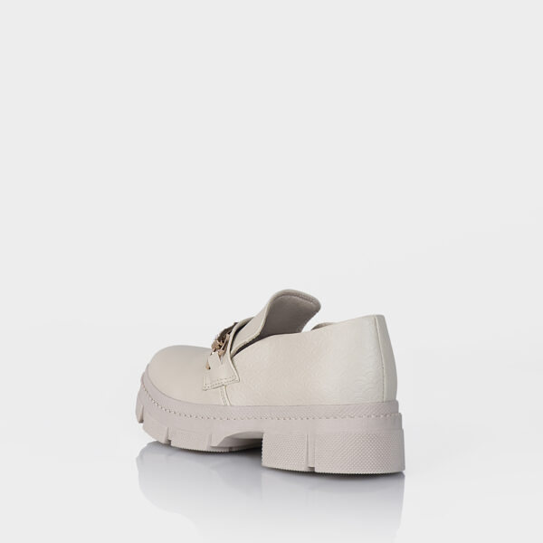 Clara Chic - Image 2